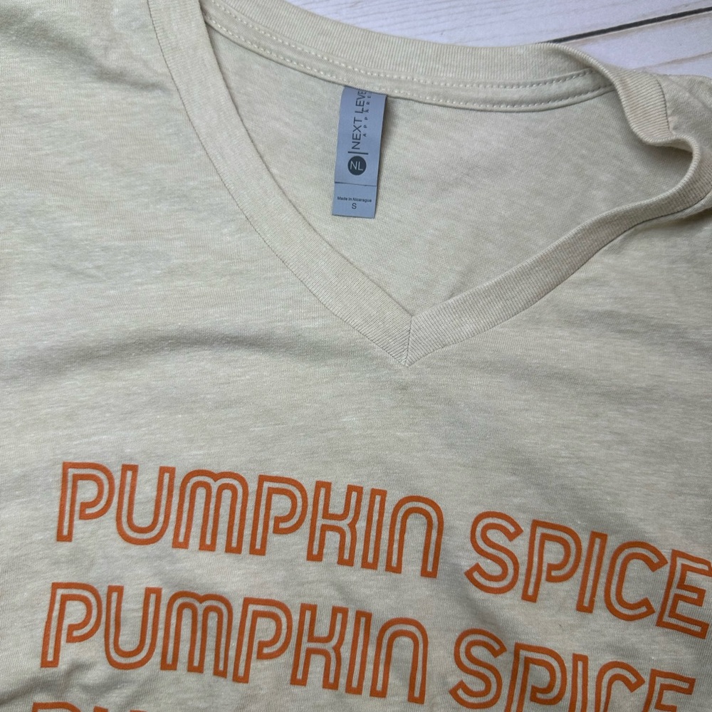 ⚫️Cream V-Neck T-Shirt with Pumpkin Spice Print - Picture 2 of 3